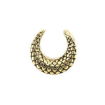 Introducing the Dragon Scale Horseshoe Saddle Tunnels in Gold from Kaya Movement, available in 12mm to 18mm gauges. These stunning tunnels feature a crescent shape with a captivating reptile skin pattern. The open center charm reflects light beautifully, accentuating its intricate details. Perfect for body jewelry gauge earrings.