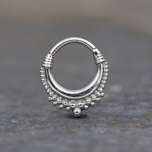 Silver-tone teardrop septum clicker