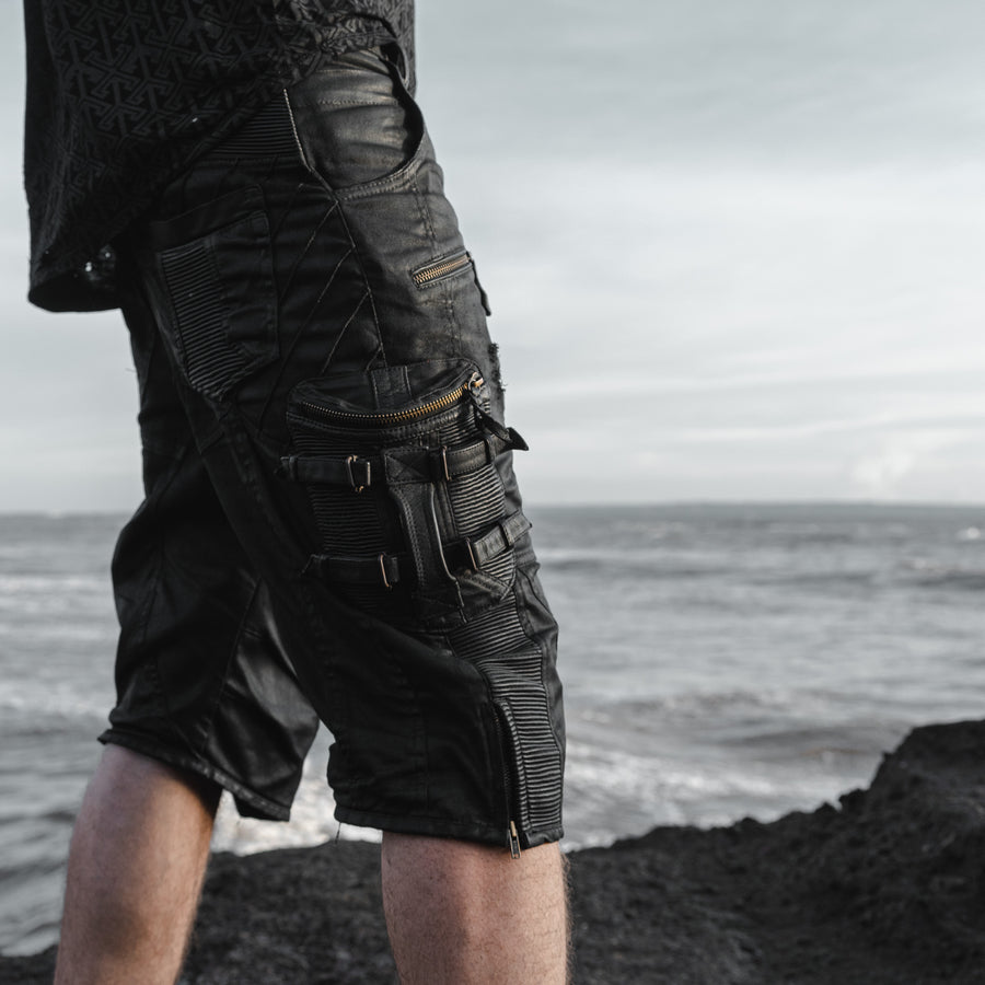 TELOS-242 Waxed Black Tactical Cargo 3/4 Pants | Grunge Texture