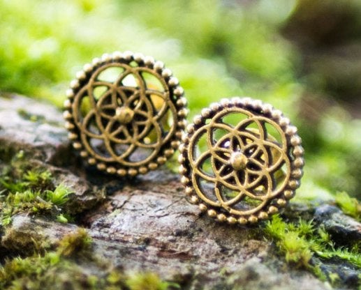 ELLY Flower of Life Stud Earrings in Gold | 18 gauge