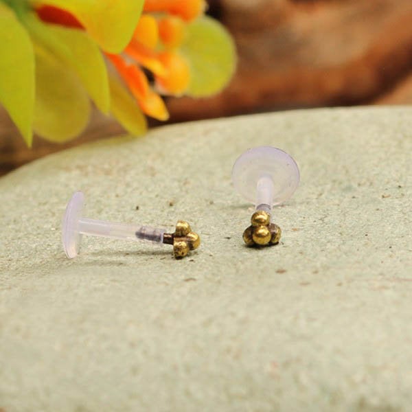 TRINITY Beaded Labret Stud in Gold | 16 gauge