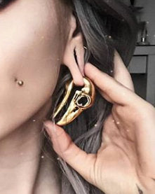 Poids d'oreille gothique RAVEN SKULL en or | Calibre 5/8