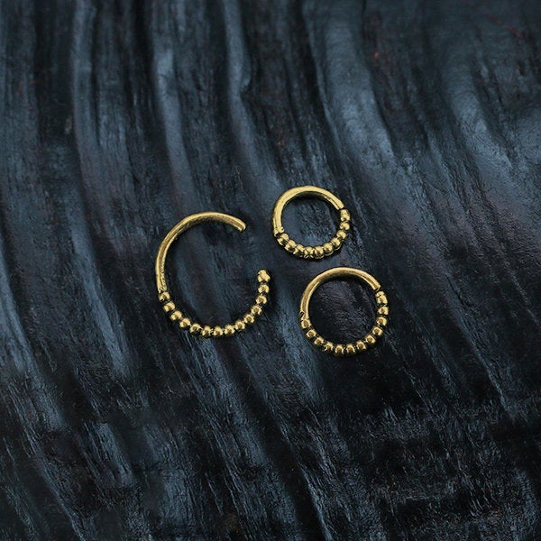 ORA Beaded Nose Ring in Gold | 16 gauge
