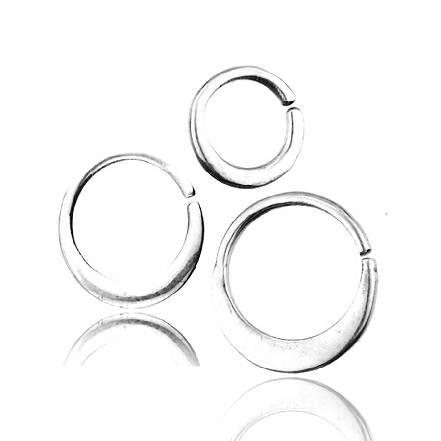 PLATO Seamless Ring in Silver | 16 gauge