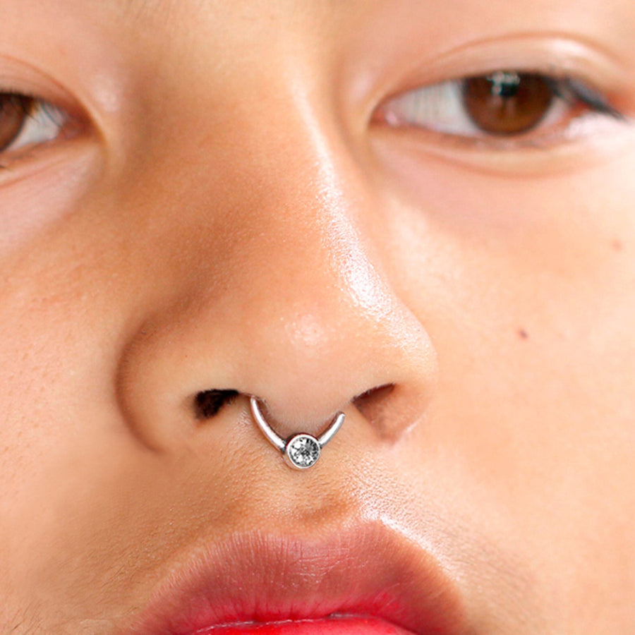 Zircon Silver septum ring - Horseshoe piercing - Small Seamless nose ring - 8mm Septum - Septum piercing 18g