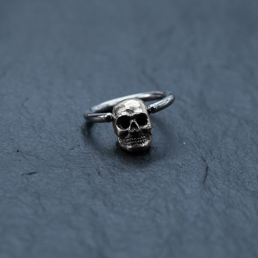 Skull Ball Closure Rings piercing, Silver skull earrings, Punk Goth Hoop earrings with charm, Nipple Piercing - 18g, 16g, 14g