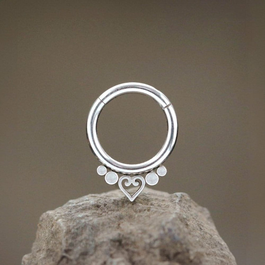 Zuri Minimalist Mandala-Inspired Septum in 316L Steel Silver Look - 1.2mm Gauge, 8mm Diameters